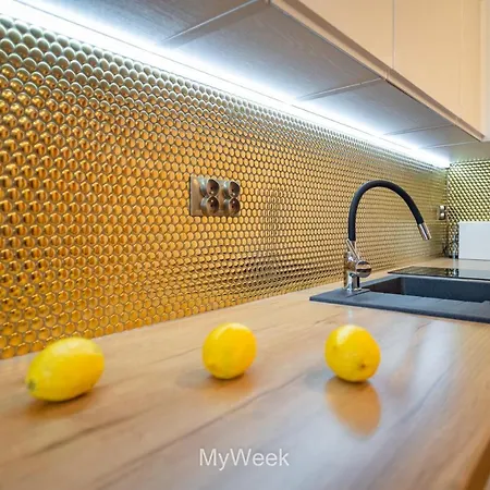 Διαμέρισμα Na Szlaku, Myweek