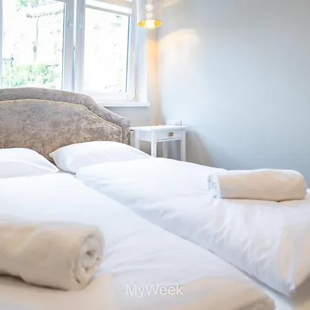 Na Szlaku, Myweek شقة