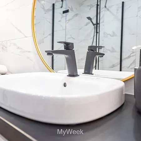 Na Szlaku, Myweek شقة