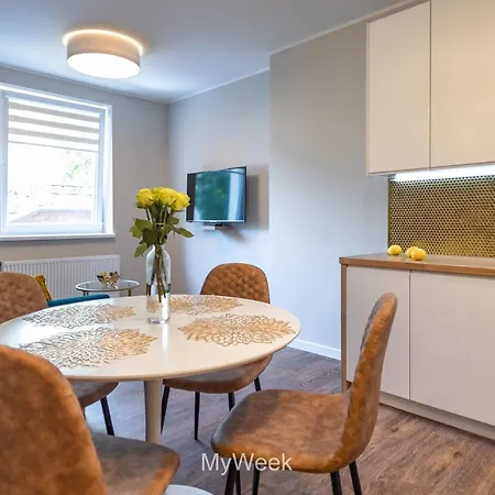 Διαμέρισμα Na Szlaku, Myweek