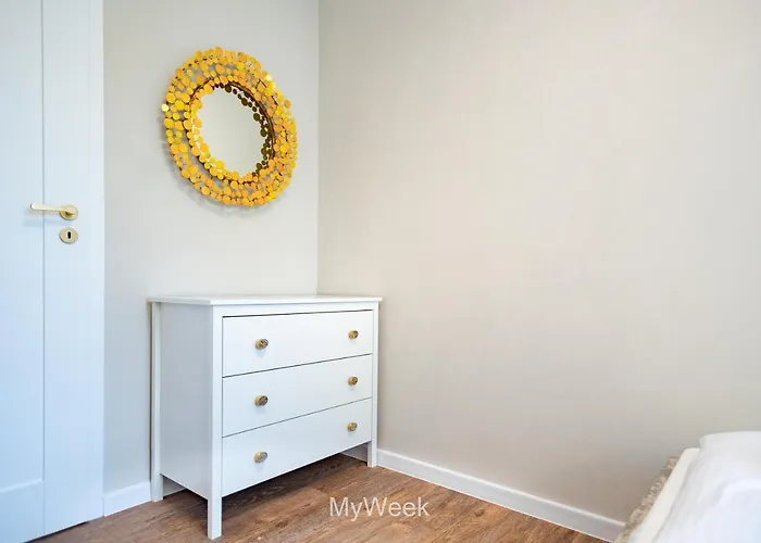 Na Szlaku, Myweek Lejlighed *